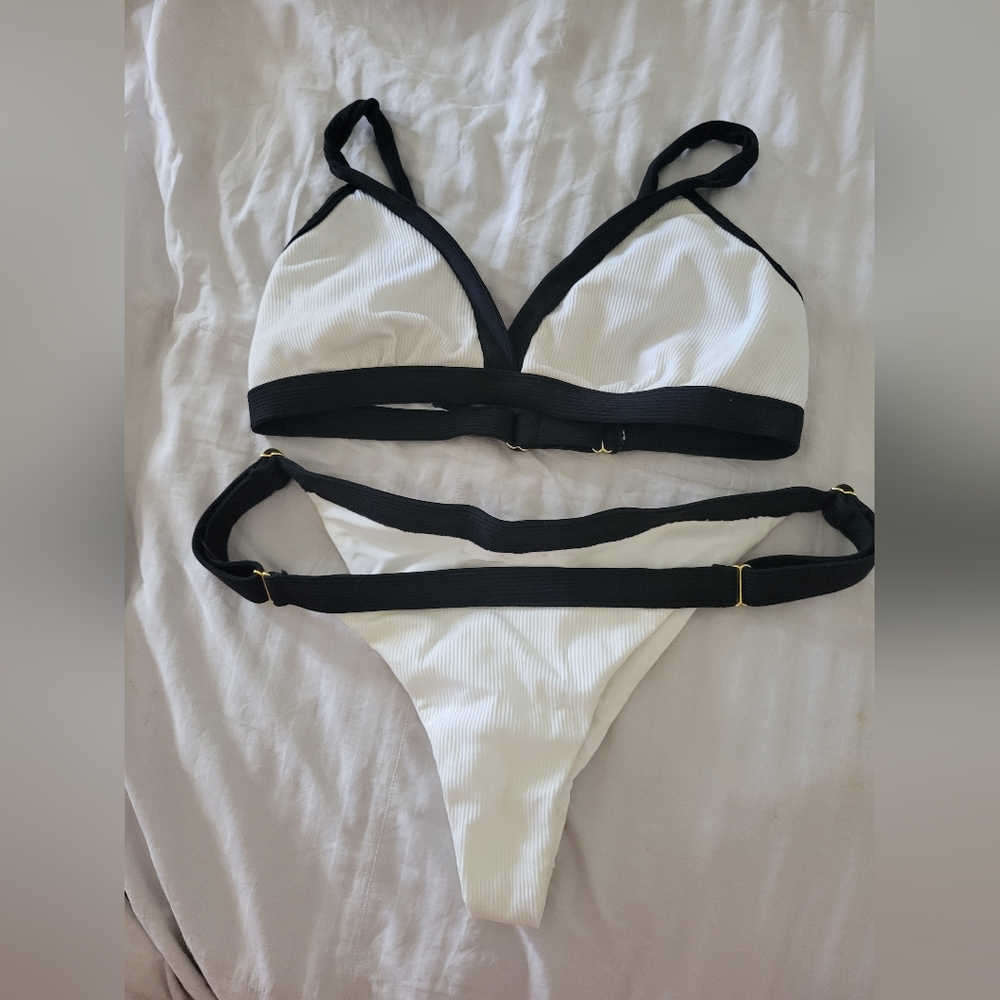 Beach Bunny Bikini